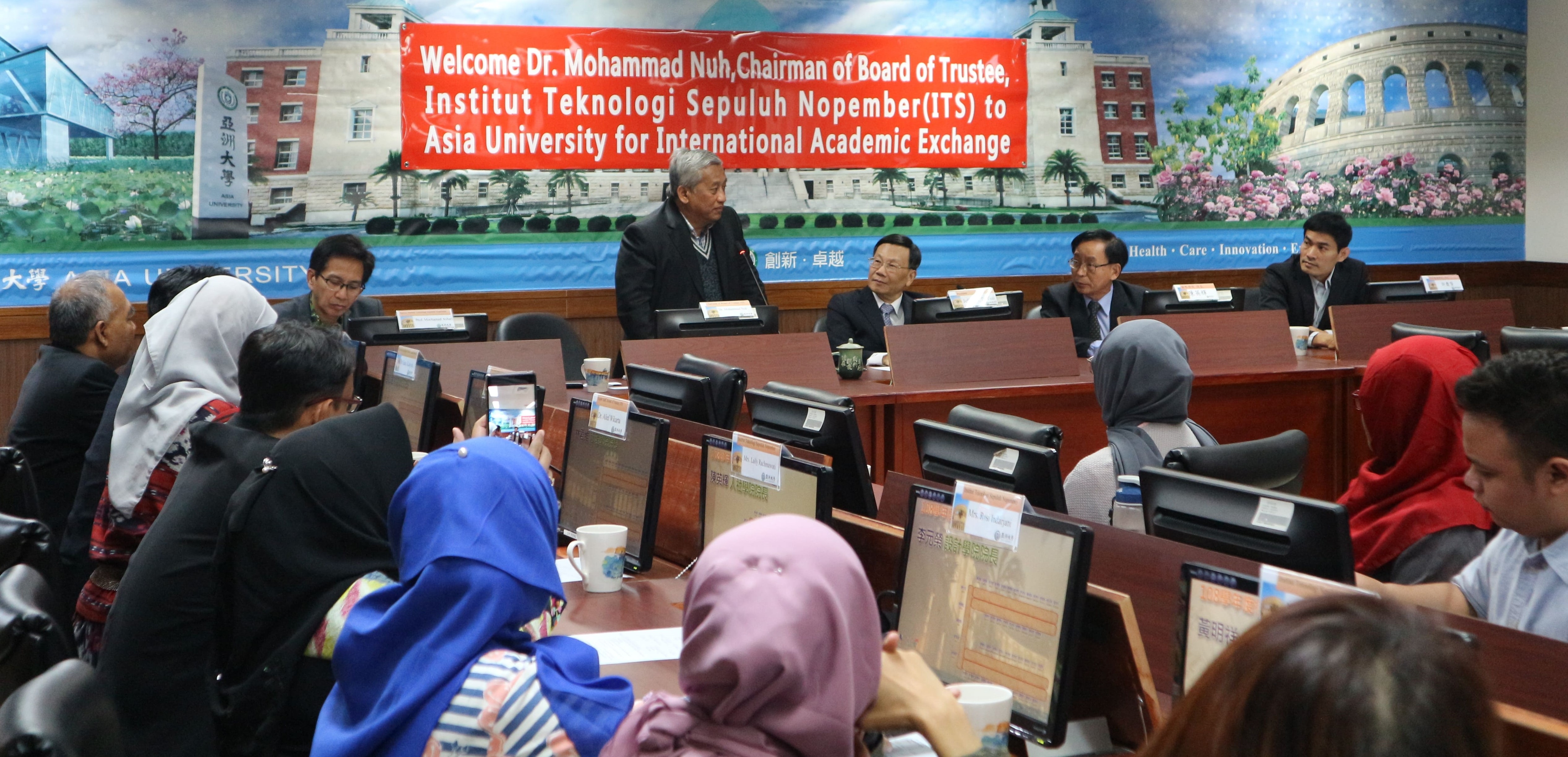 圖說：印尼前教育部長暨泗水理工大學主席Dr. Mohammad Nuh致詞。